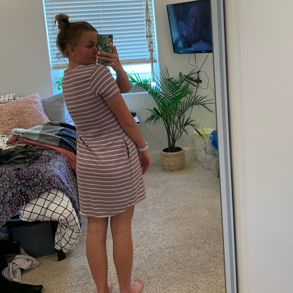Dress - Picture 2 of 4